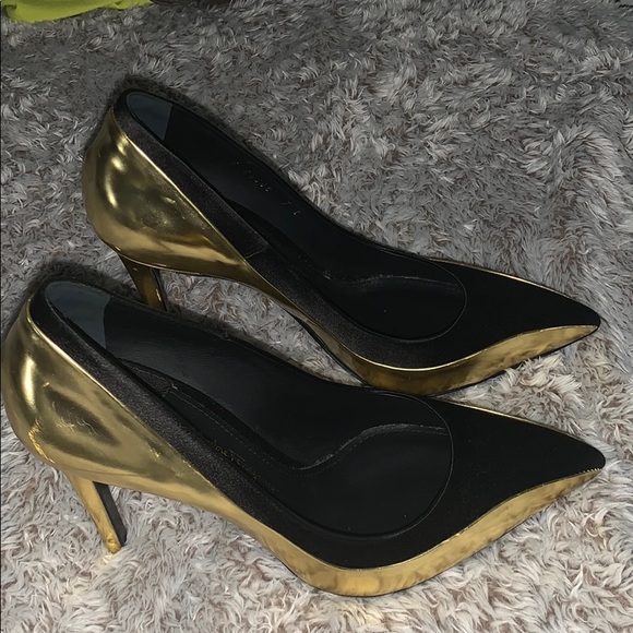 Heels - Picture 2 of 4